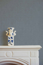 Lin wallpaper by Coordonné in Blue – Ultramarine II, styled room