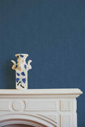 Lin wallpaper by Coordonné in Blue – Ultramarine, styled room