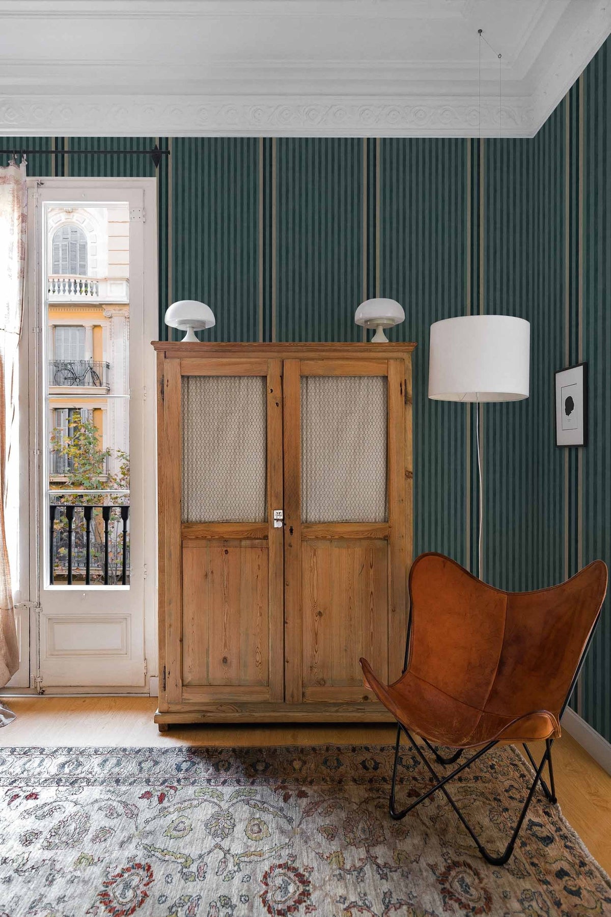 Luz y Sombra wallpaper by Coordonné in Green, styled room