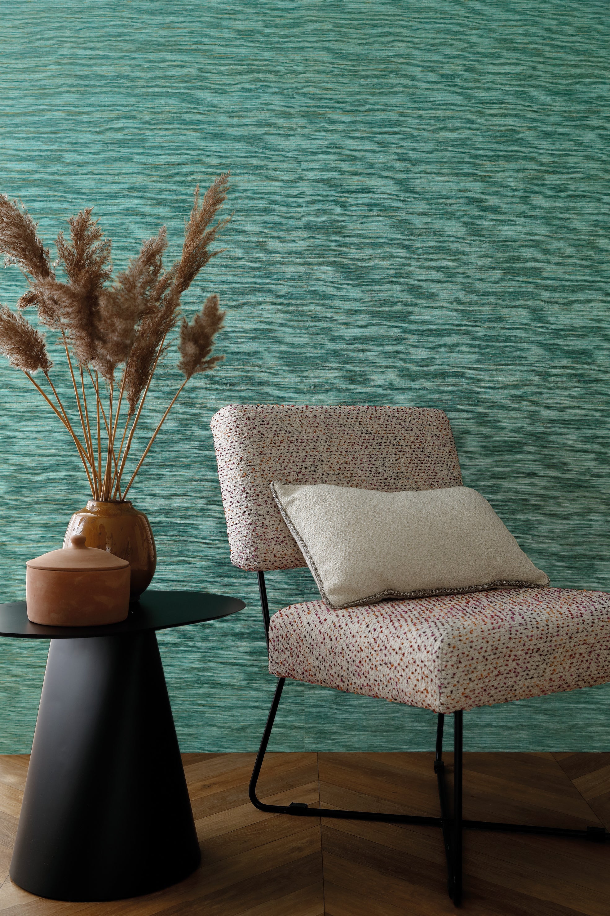 Malacca wallpaper by Casamance in Blue – Caribbean, styled room shot