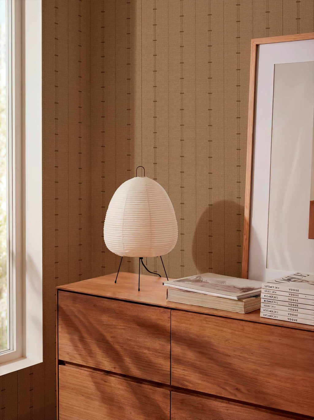 Raíces wallpaper by Coordonné in Light Brown, styled room