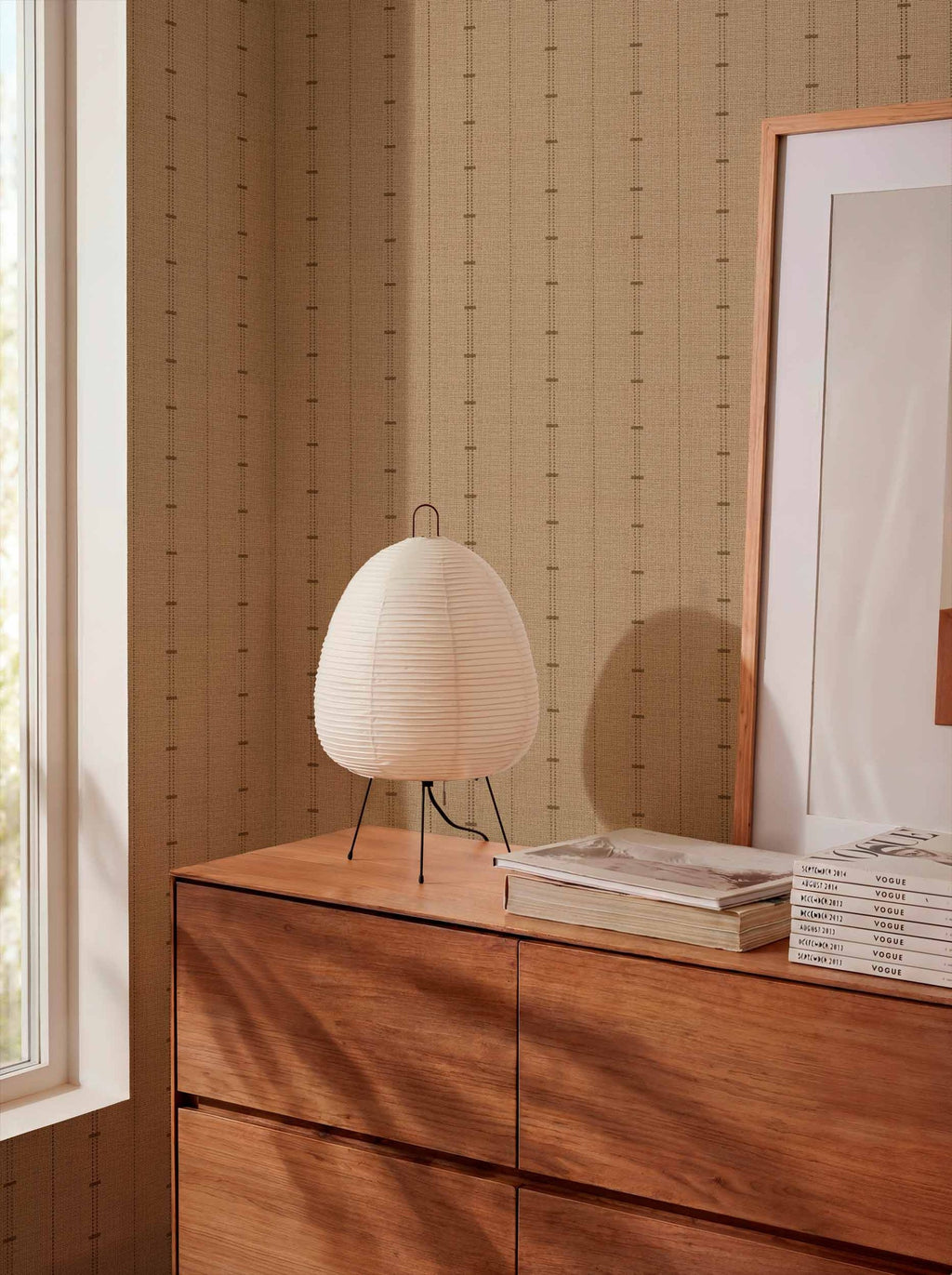 Raíces wallpaper by Coordonné in Beige, styled room