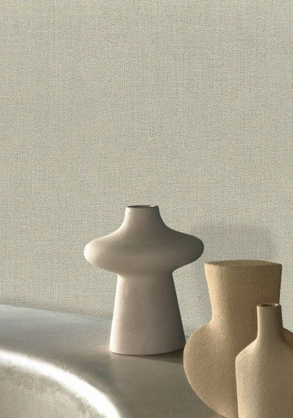 Rhodium wallpaper by Casamance in White – Opaline, styled room shot