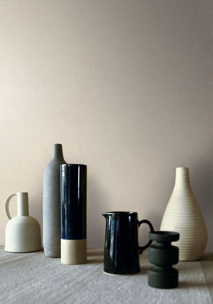 Roseau wallpaper by Casamance in Beige – Sand, styled room shot