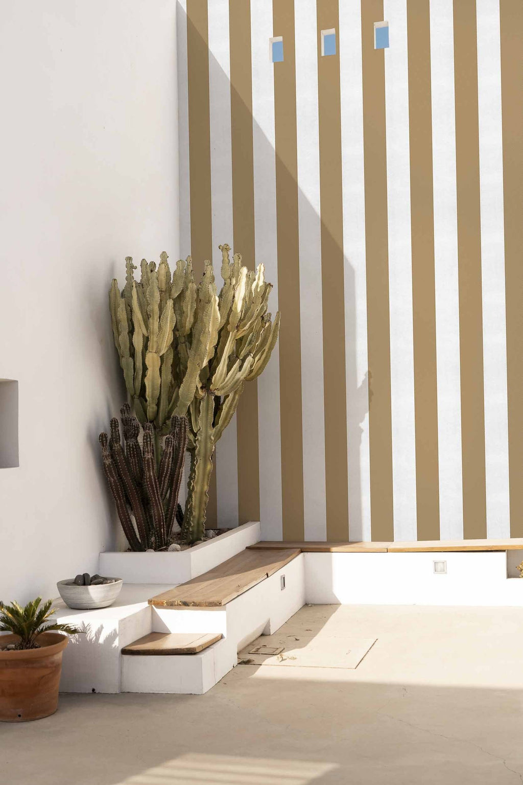 Stripe 8 wallpaper by Coordonné in Brown, styled room