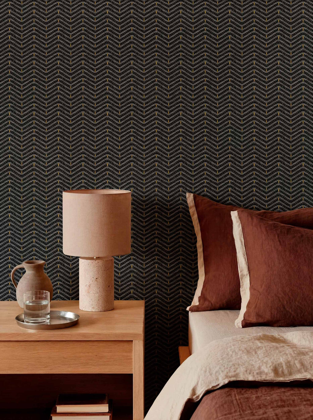 Zigzagueo wallpaper by Coordonné in Black, styled room