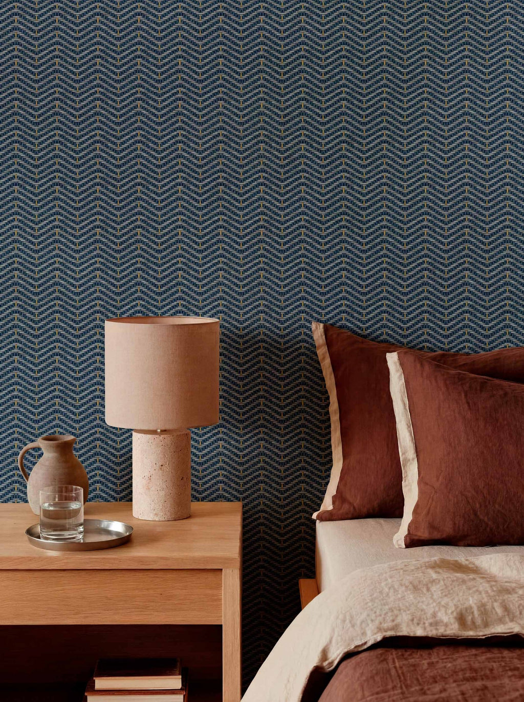 Zigzagueo wallpaper by Coordonné in Blue, styled room