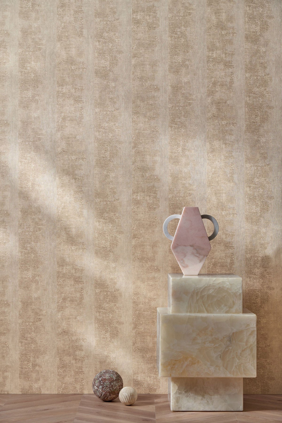 Zumaia wallpaper by Casamance in Beige – Sand, styled room shot